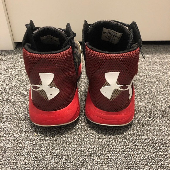 Under Armour Charged Basketball Shoe - Picture 3 of 5